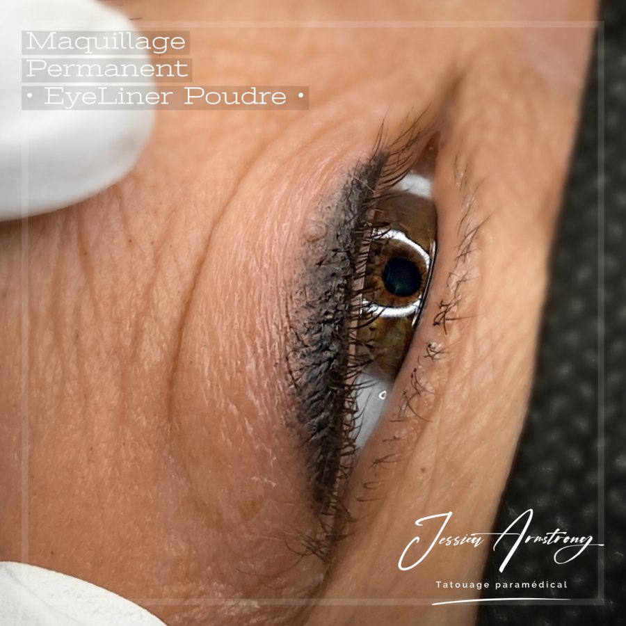 Résultat de maquillage permanent de l'eyeliner, effet poudré