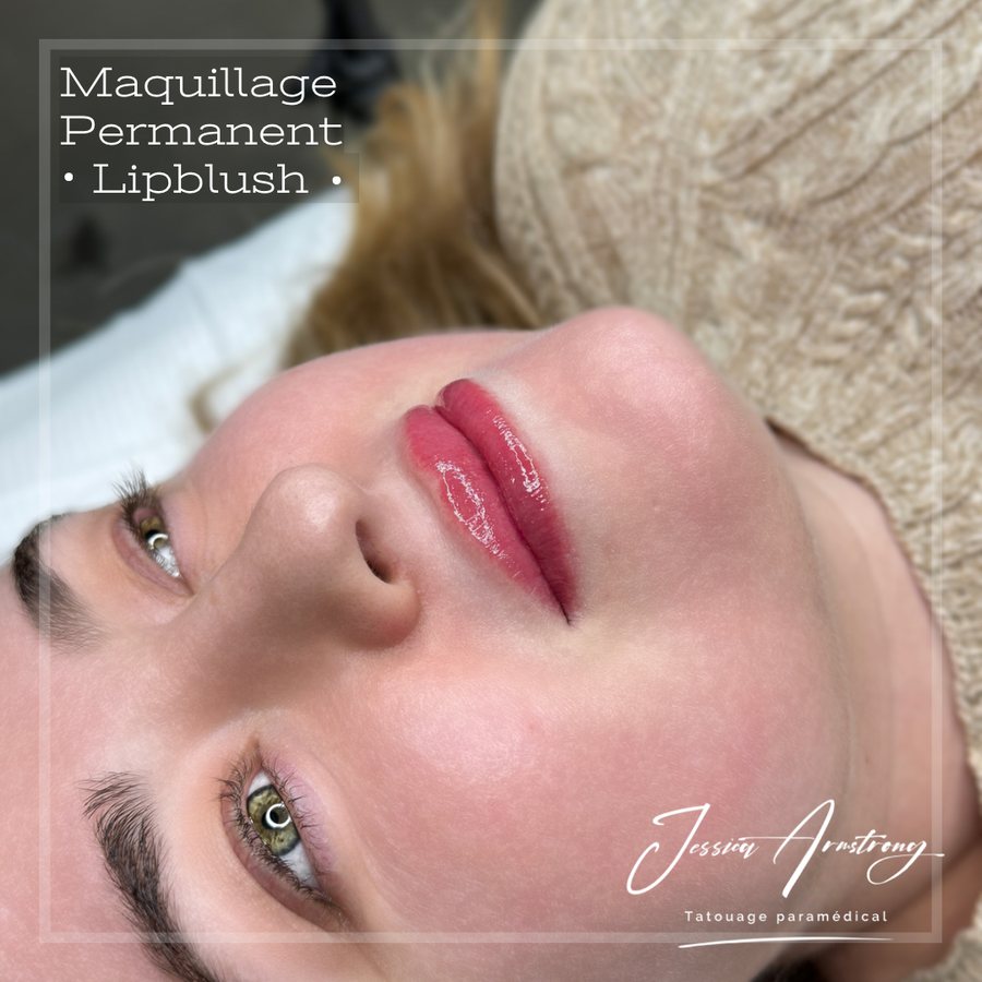 Résultat de maquillage permanent des lèvres, soft lip blush