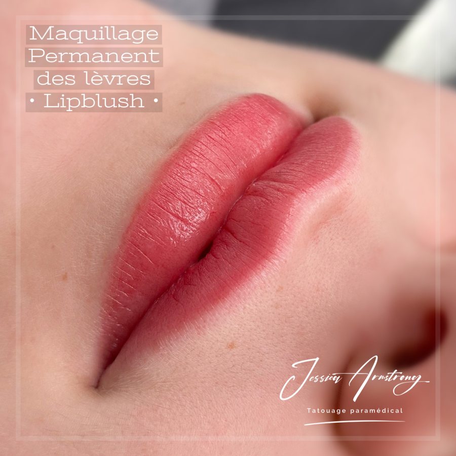 Résultat de maquillage permanent des lèvres, soft lip blush