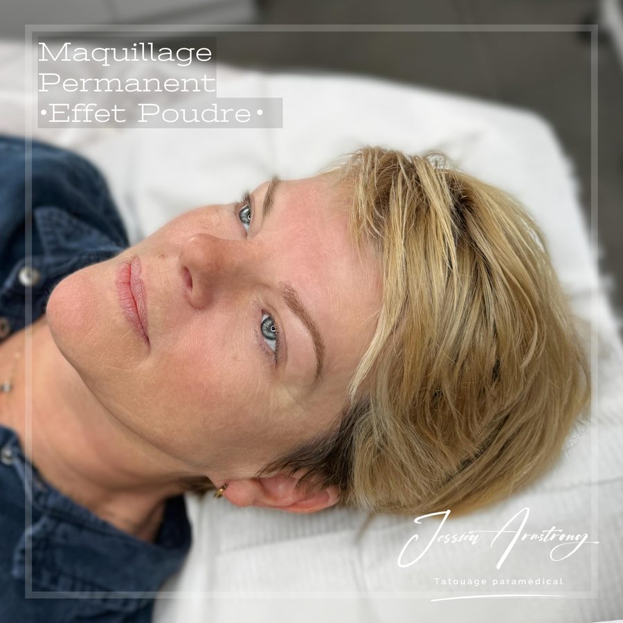 Après maquillage permanent des sourcils, effet poudré, autre angle