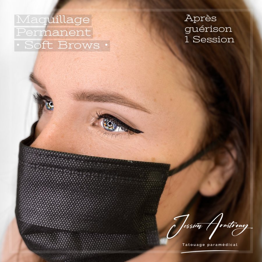 Résultat de maquillage permanent des sourcils, effet poudré