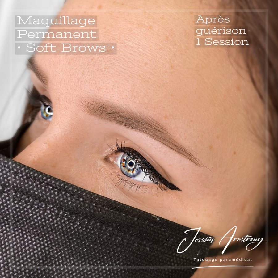 Après maquillage permanent des sourcils, effet poudré