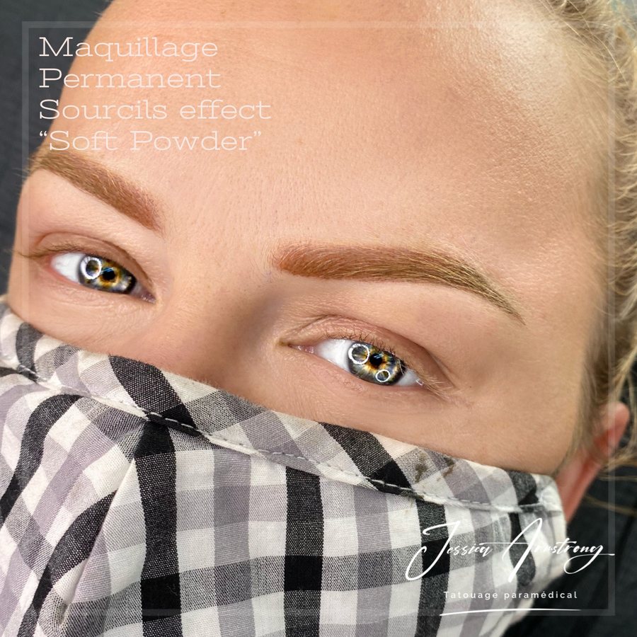 Résultat de maquillage permanent des sourcils, effet poudré