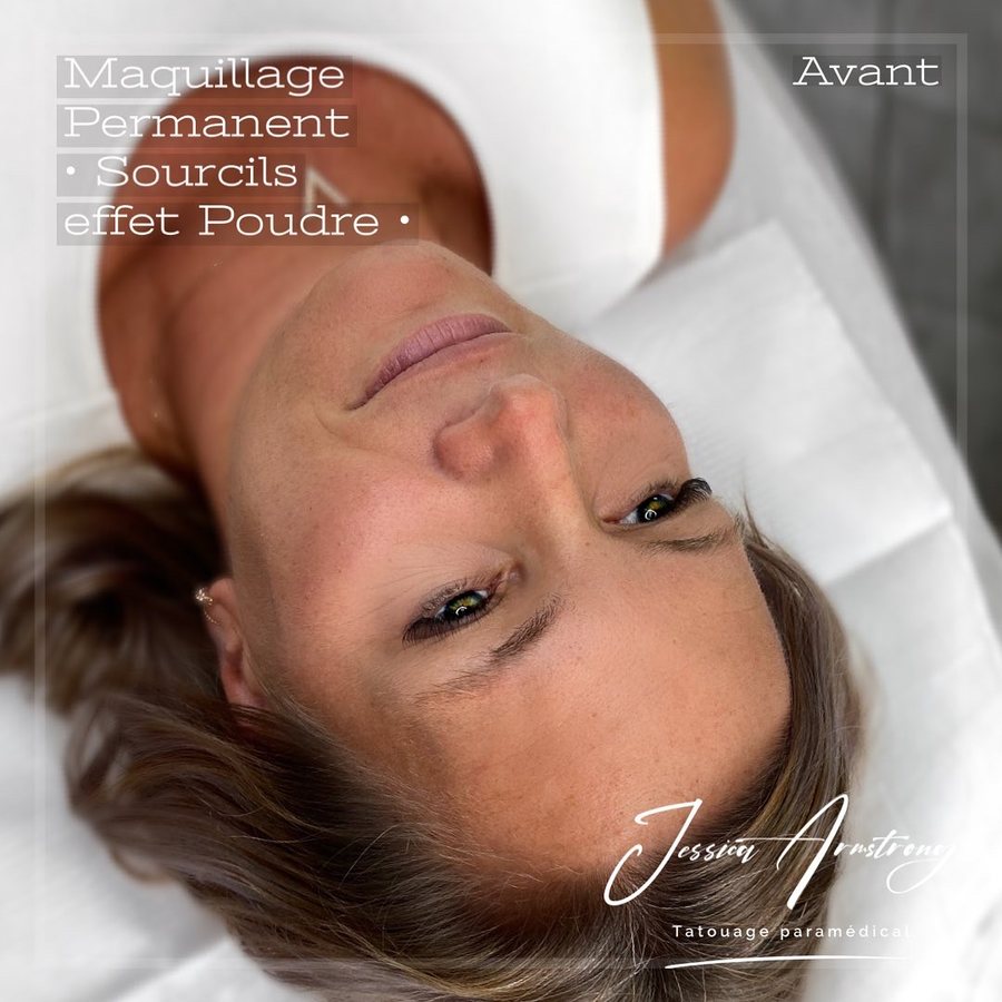 Résultat de maquillage permanent des sourcils, effet poudré