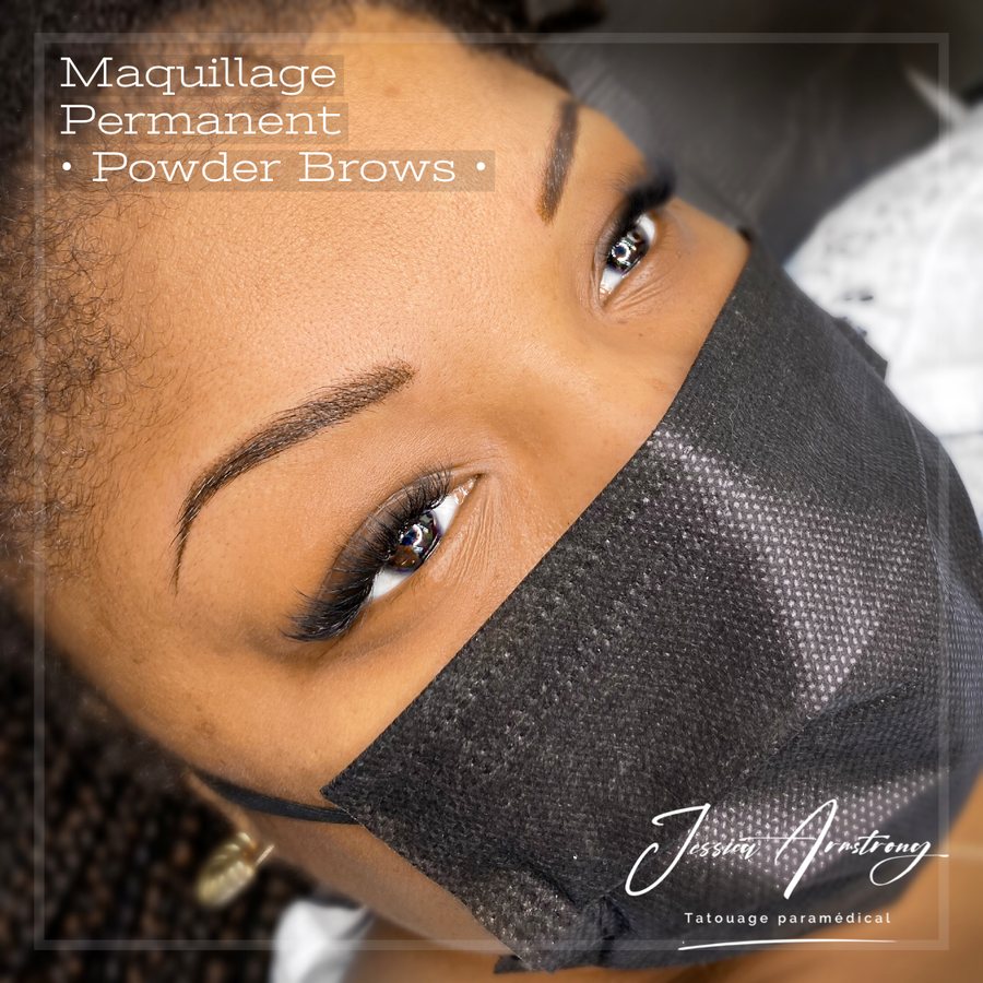 Résultat de maquillage permanent des sourcils, effet poudré