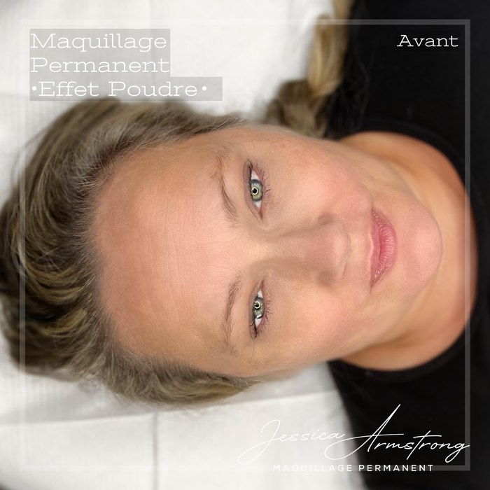 Avant maquillage permanent des sourcils, effet poudré